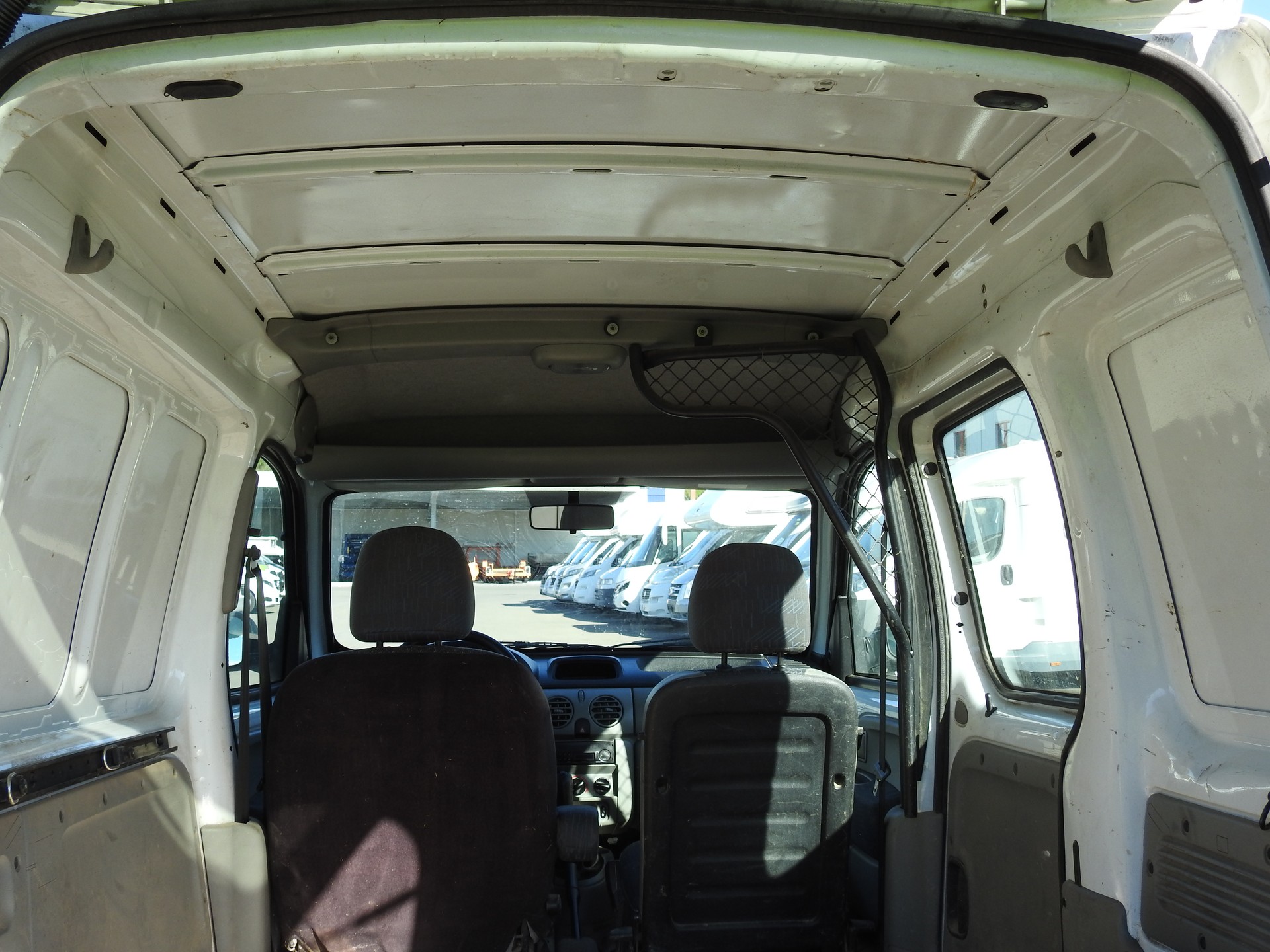 RENAULT Kangoo 1.5 dCi-image-10