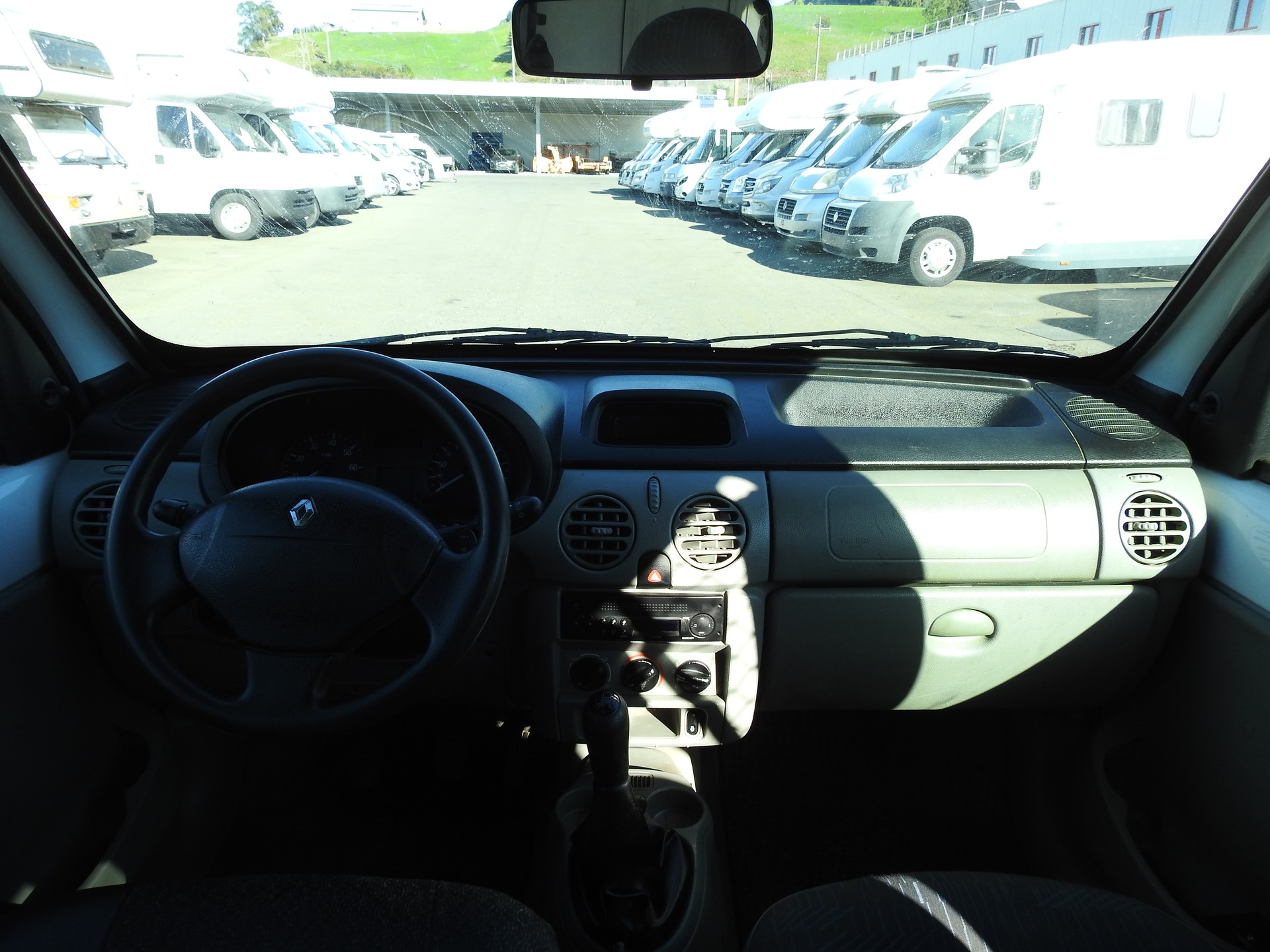 RENAULT Kangoo 1.5 dCi-image-15