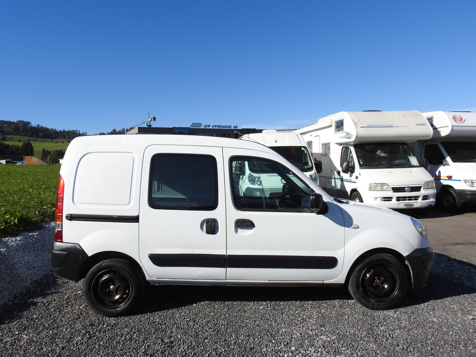 RENAULT Kangoo 1.5 dCi-image-6