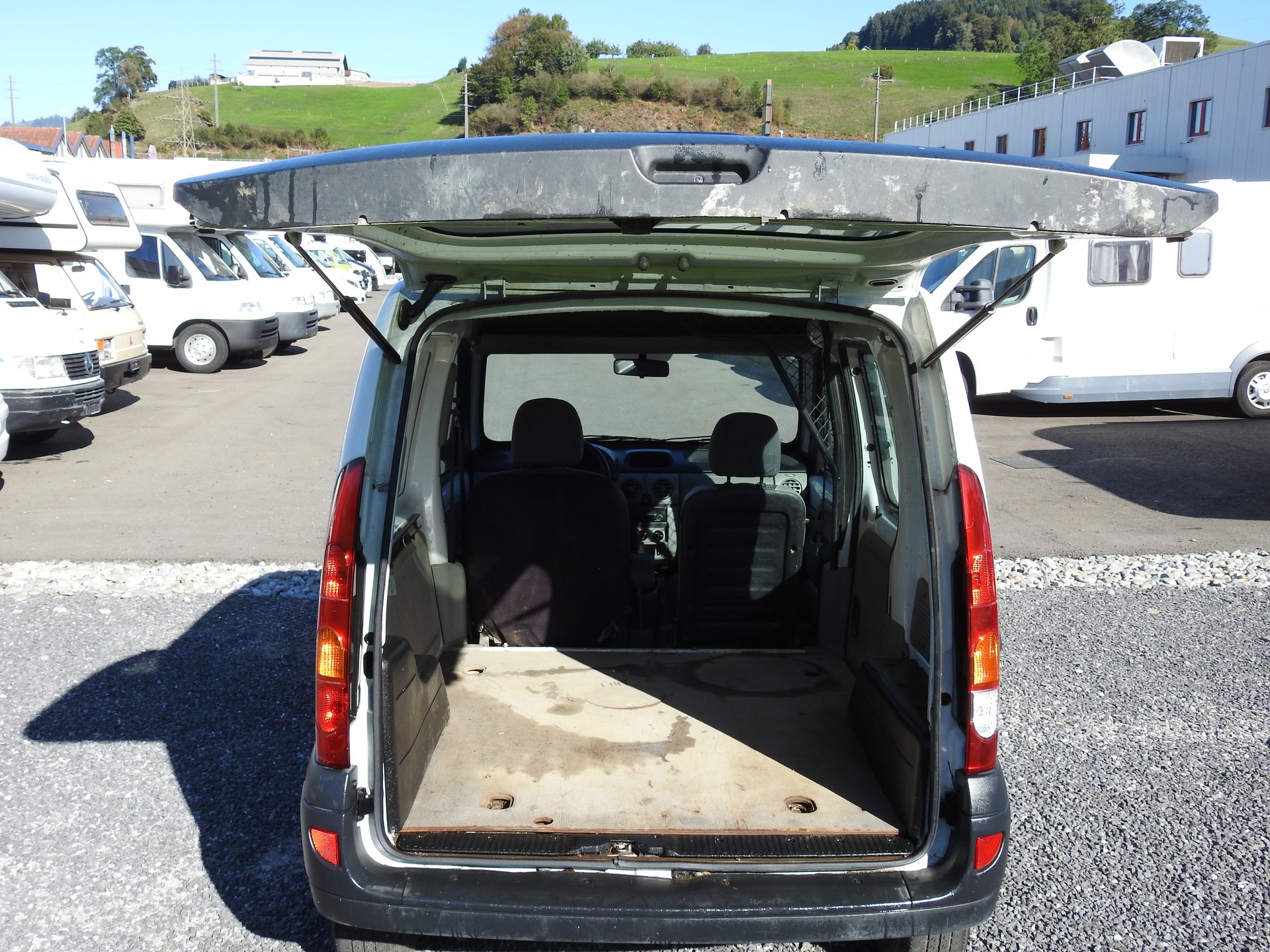 RENAULT Kangoo 1.5 dCi-image-9