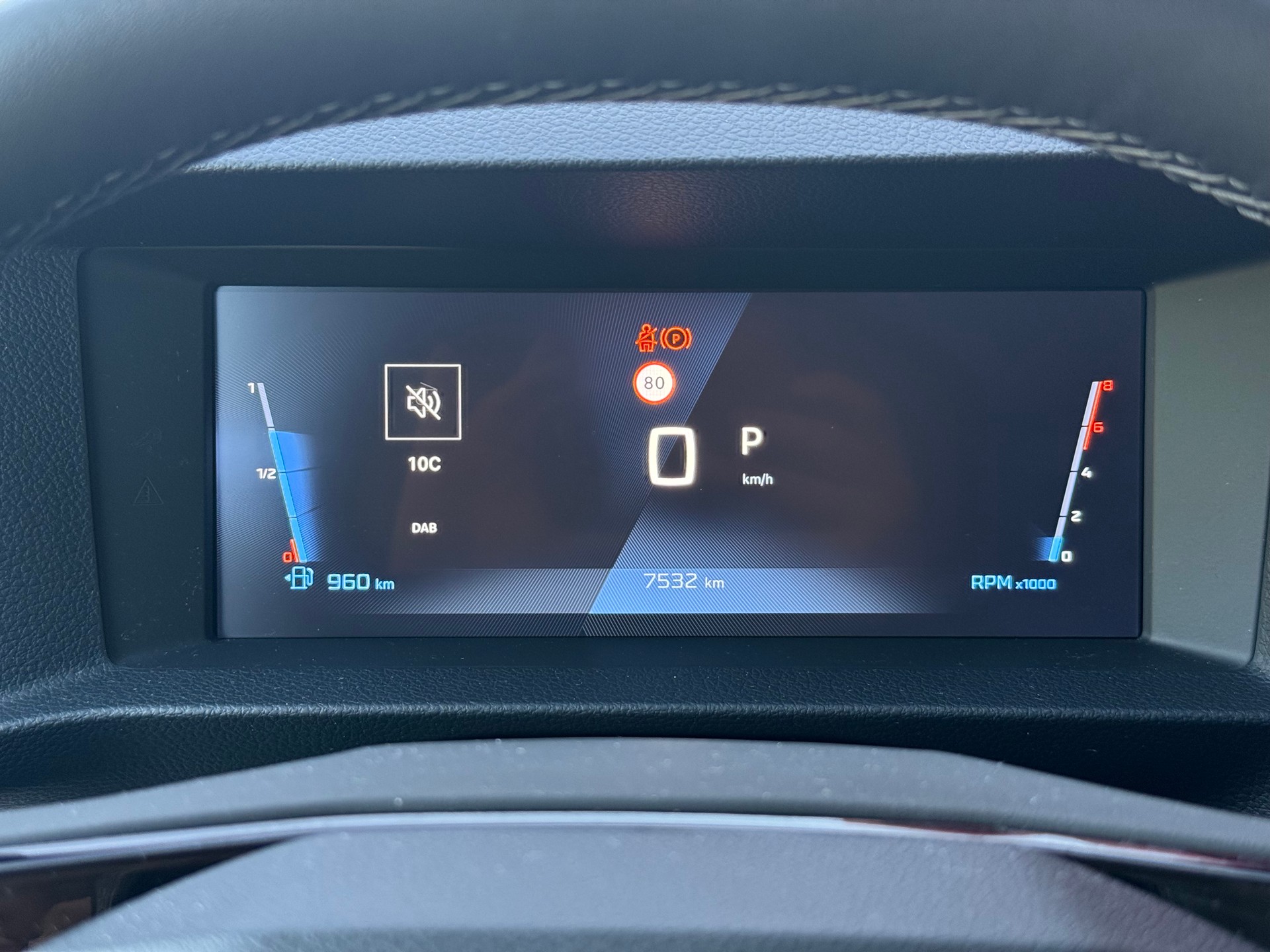 PEUGEOT Traveller 2.2 BlueHDi Business VIP Standard EAT8-image-13