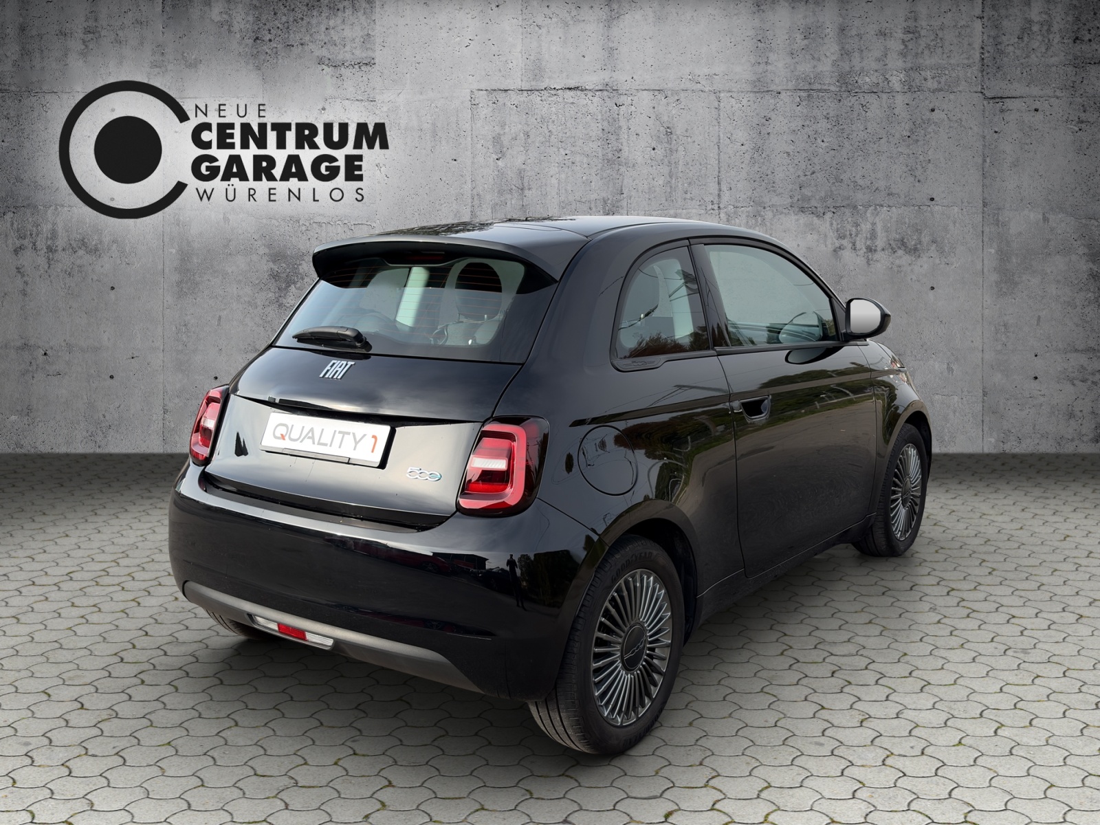 FIAT 500 electric 87 kW Icon-showroom-element-3