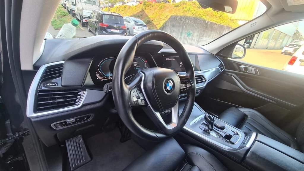 BMW X5 xDrive45e Steptronic ** 394 PS ** Voll-Leder ** Navi ** RF-Kamera 360° ** Anh-Kupplung ** Sitzmemory ** Modell 2021 **-image-20
