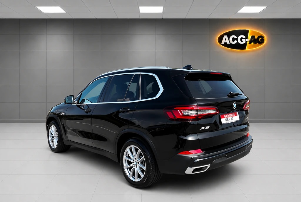 BMW X5 xDrive45e Steptronic ** 394 PS ** Voll-Leder ** Navi ** RF-Kamera 360° ** Anh-Kupplung ** Sitzmemory ** Modell 2021 **-image-3
