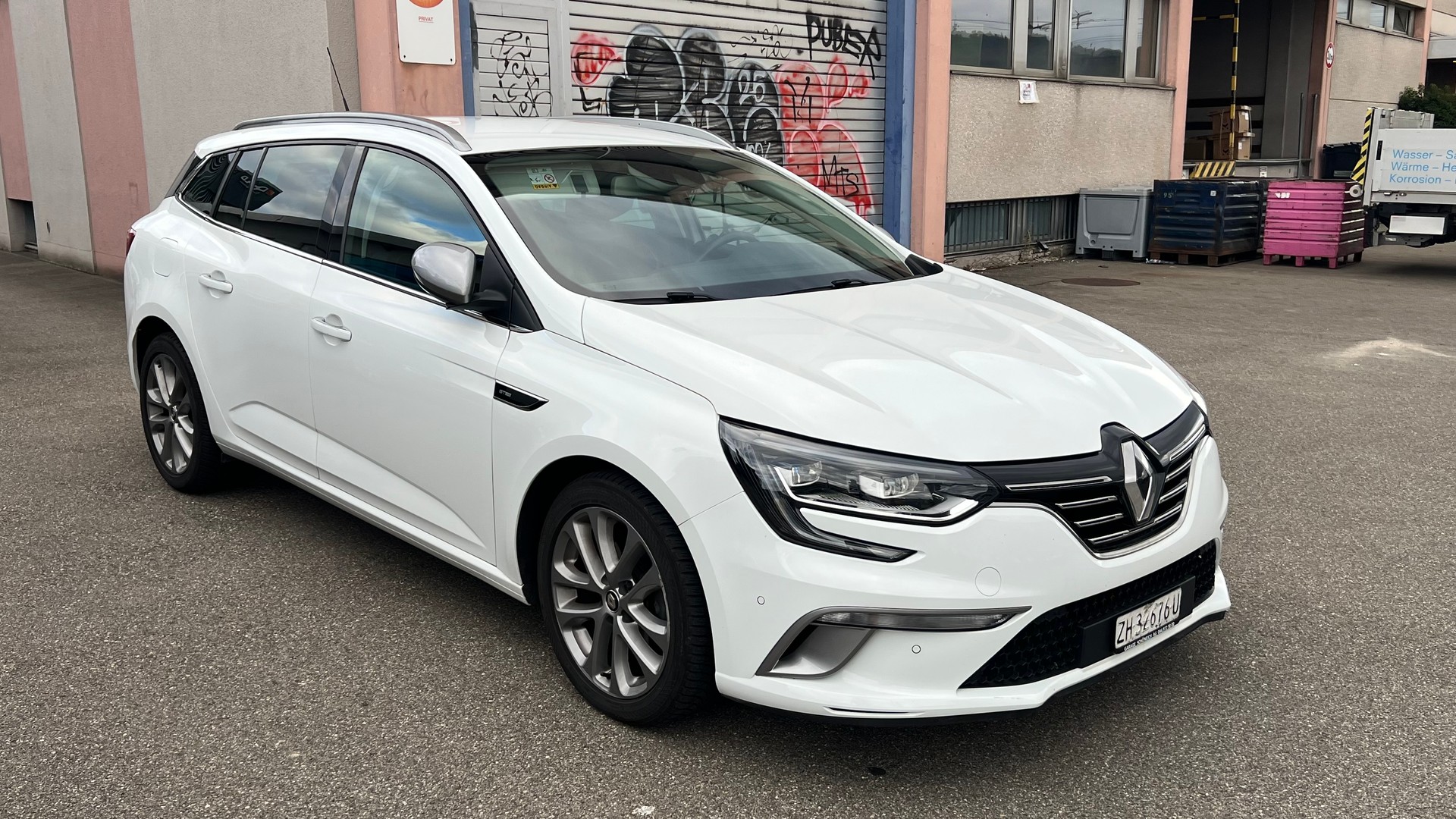 RENAULT Mégane Grandtour 1.5 dCi GT Line EDC-image-4