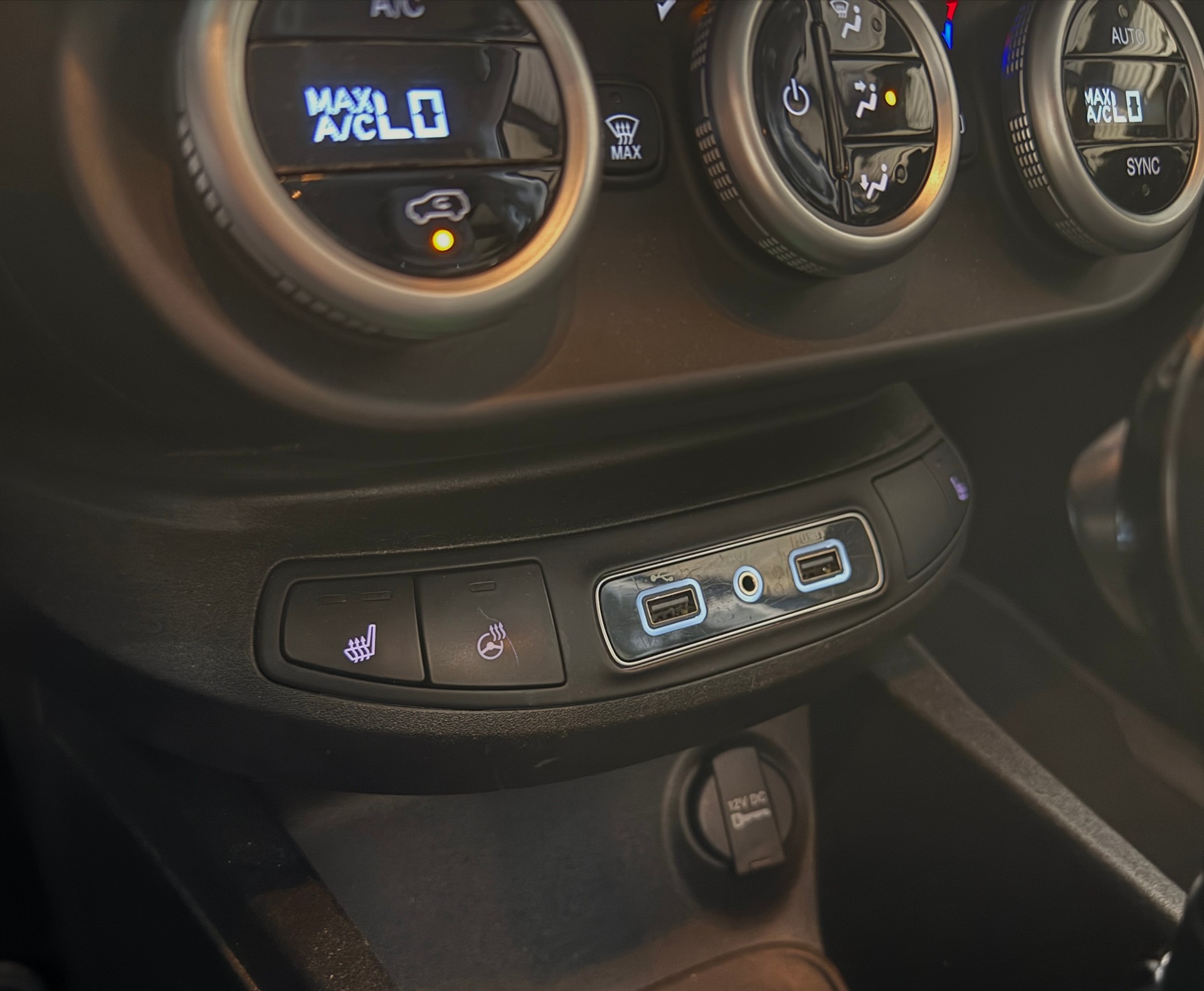 FIAT 500X 1.4T Off Road S-Design 4x4 Automatic-image-11