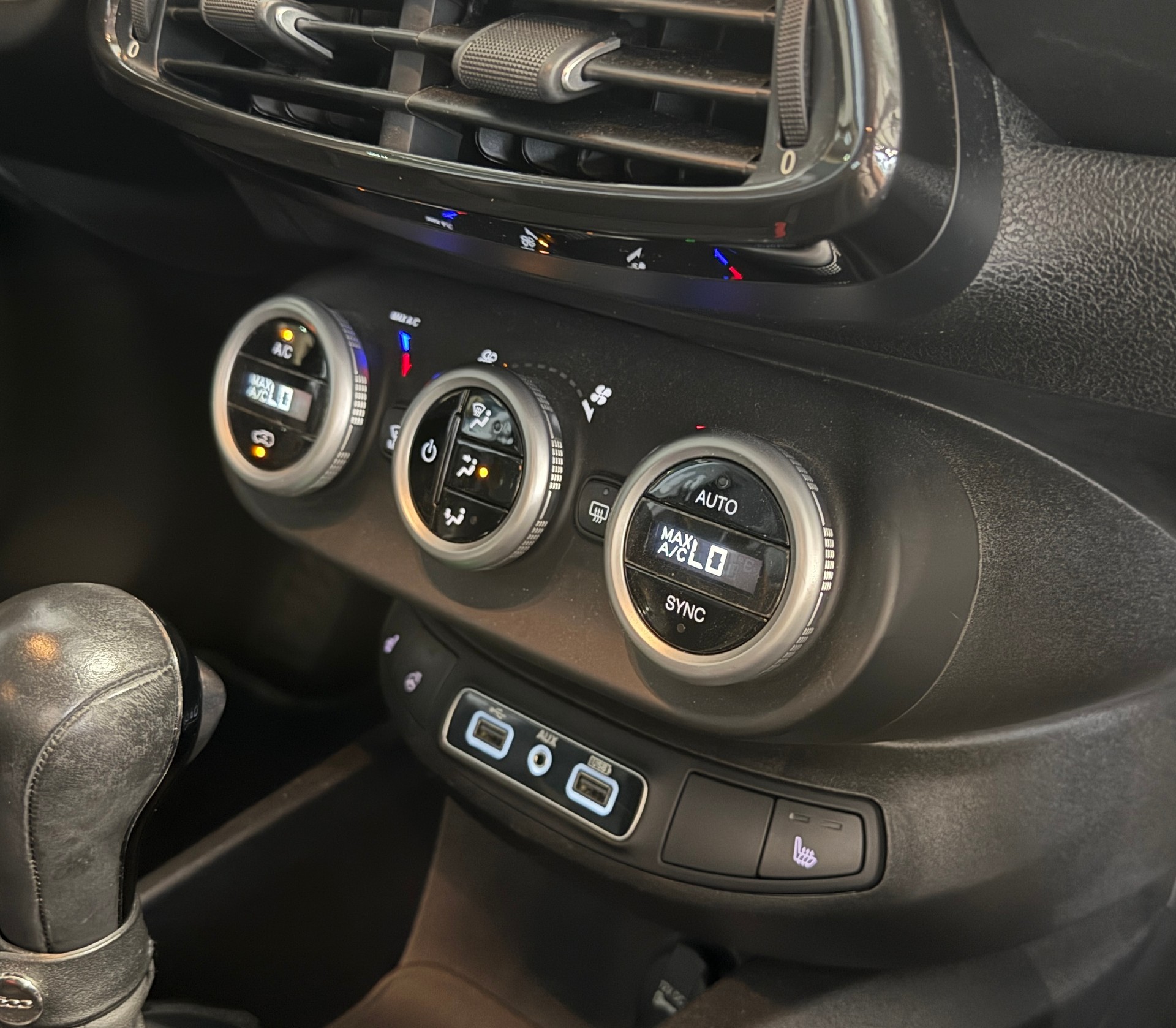FIAT 500X 1.4T Off Road S-Design 4x4 Automatic-image-14