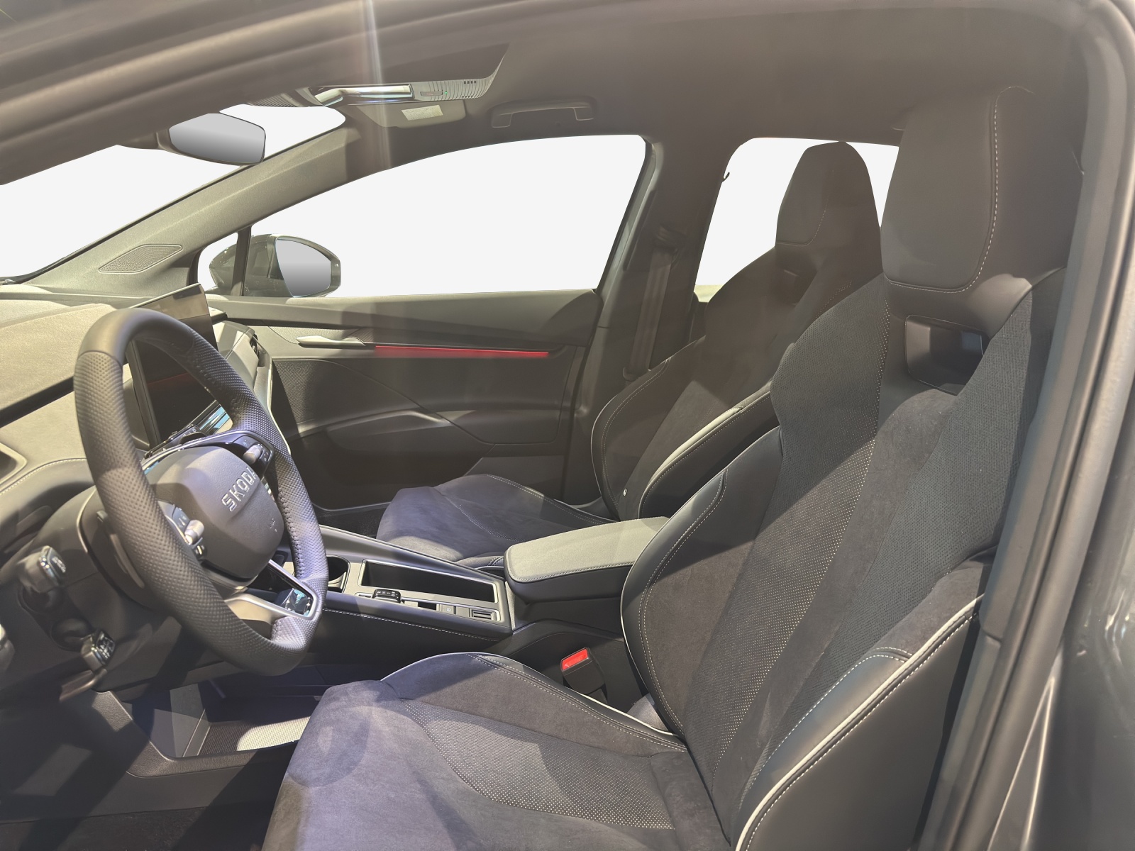 SKODA Elroq 85x Sportline 4x4-image-7