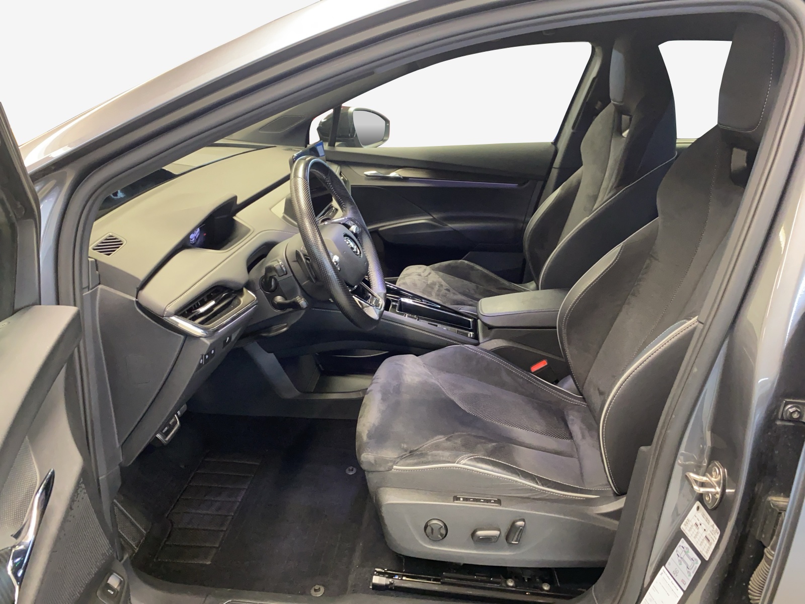 SKODA Enyaq iV 80x SportLine-image-7