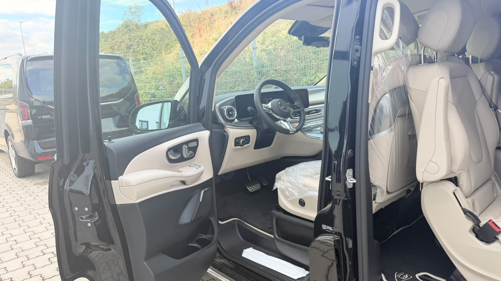 MERCEDES-BENZ MERCEDES-BENZ V 300 d Extra-Lang 4matic Exclusive FALCON AVERS V.I.P-image-23