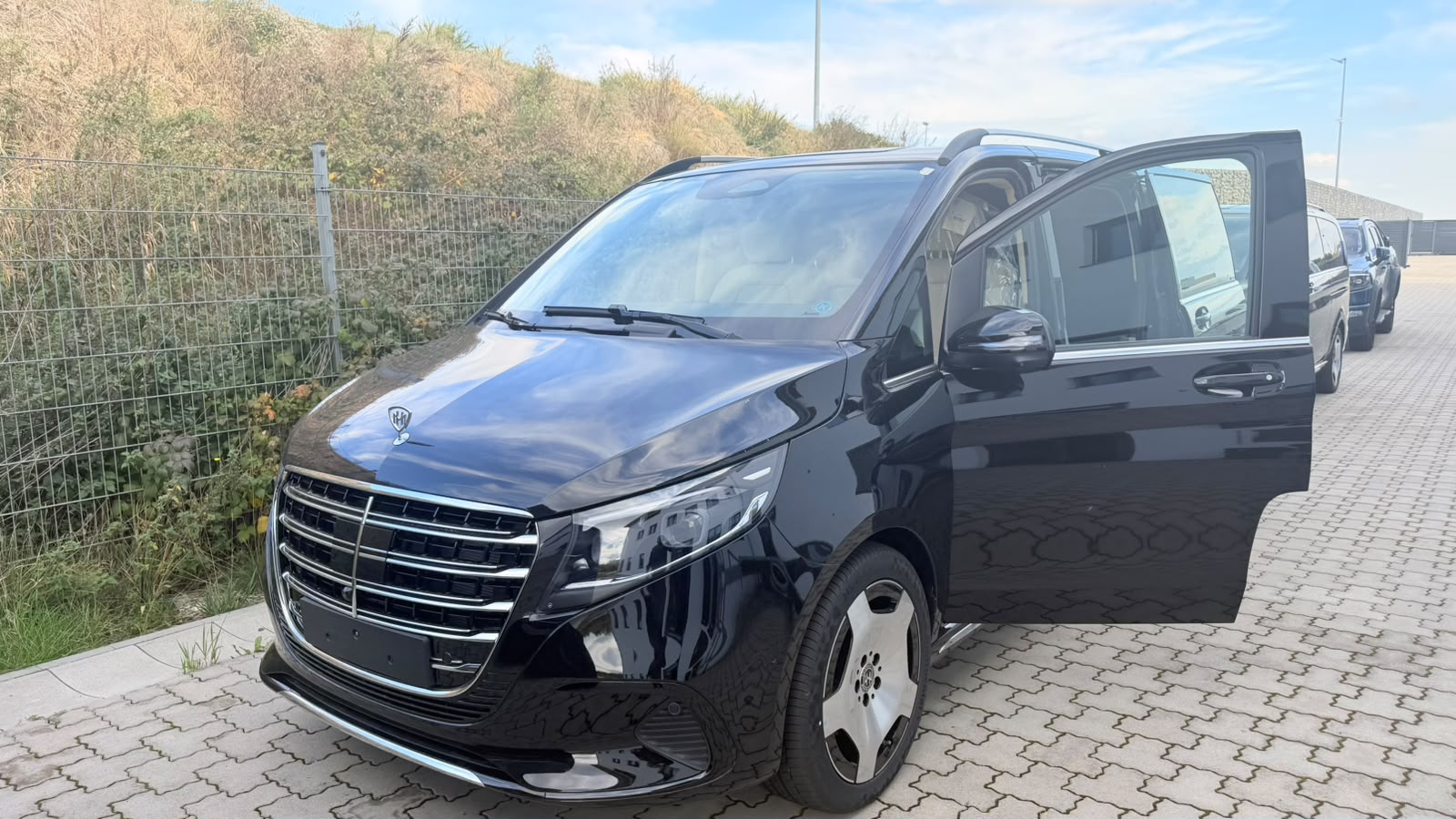 MERCEDES-BENZ MERCEDES-BENZ V 300 d Extra-Lang 4matic Exclusive FALCON AVERS V.I.P-image-28