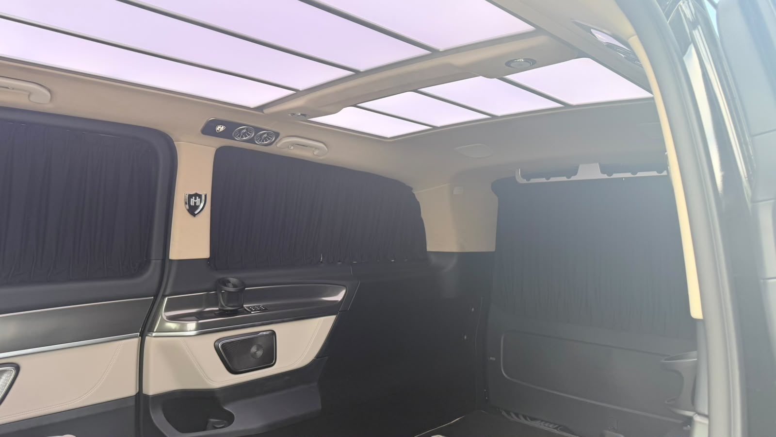 MERCEDES-BENZ MERCEDES-BENZ V 300 d Extra-Lang 4matic Exclusive FALCON AVERS V.I.P-image-1