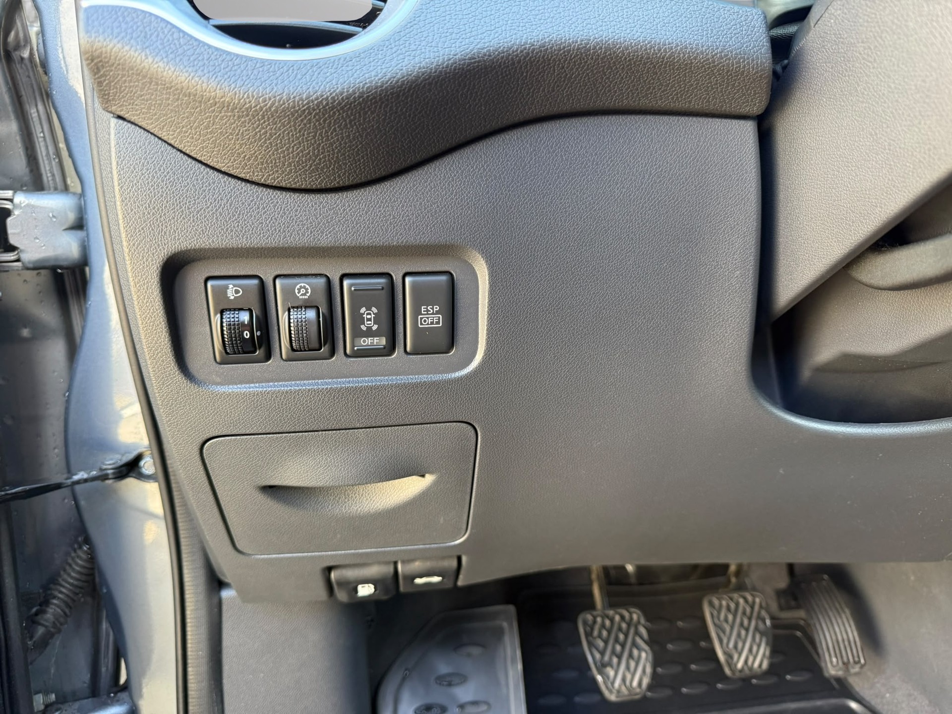 RENAULT Koleos 2.5 Dynamique Elégance 4x4-image-11