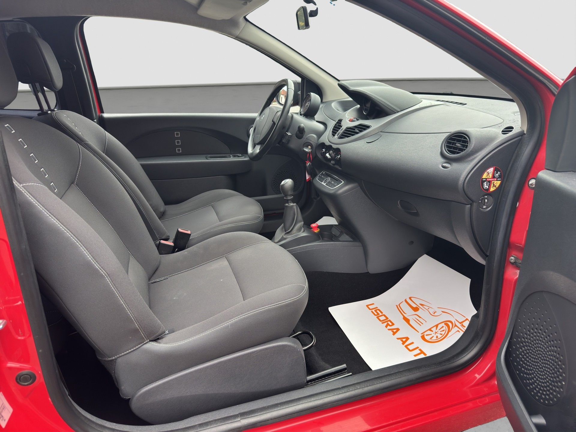 RENAULT Twingo 1.2 16V Dynamique-image-12