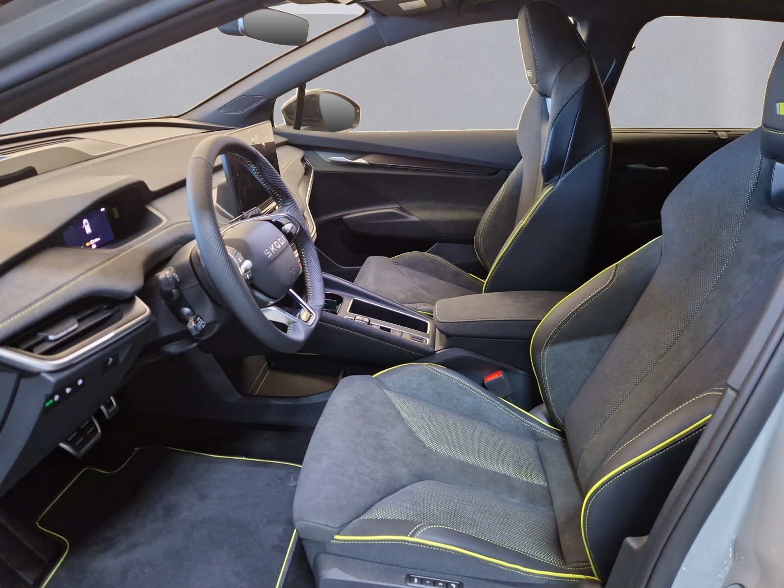 SKODA Elroq RS 4x4-image-9