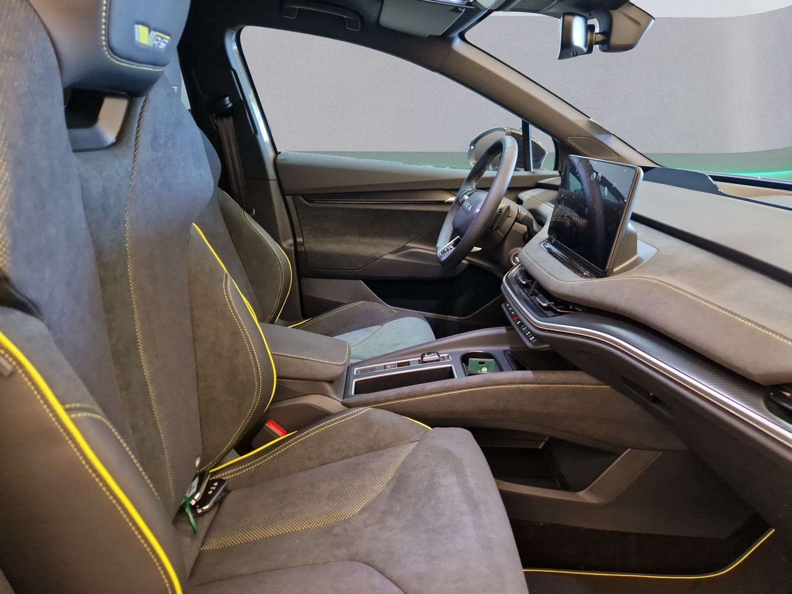 SKODA Elroq RS 4x4-image-11