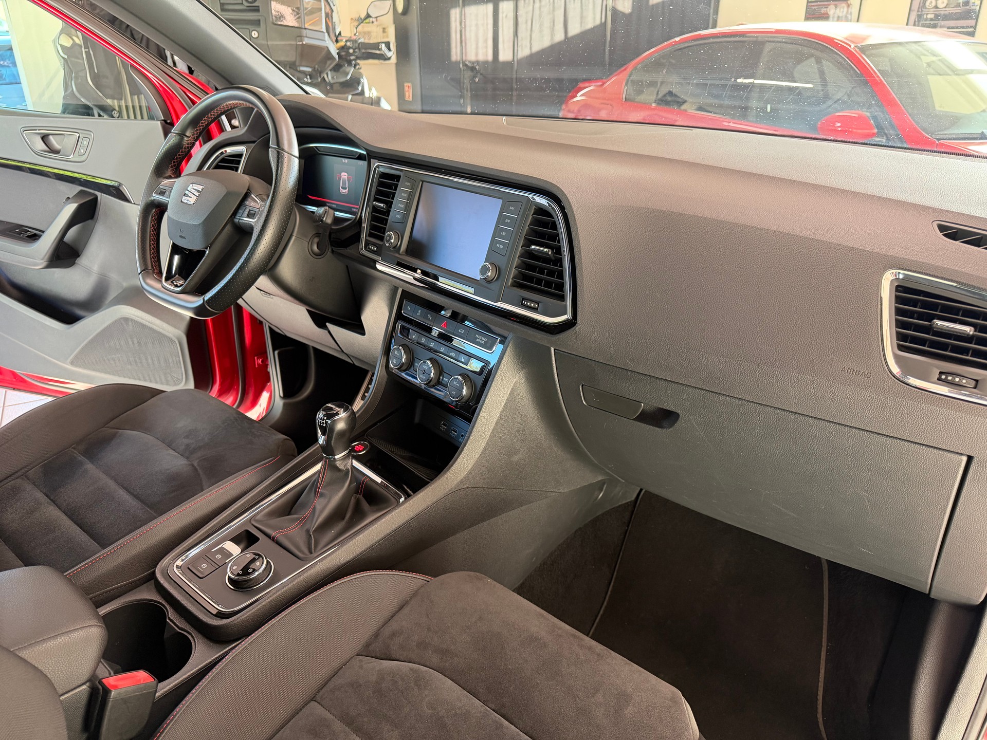 SEAT Ateca 2.0 TDI CR FR 4Drive-image-7