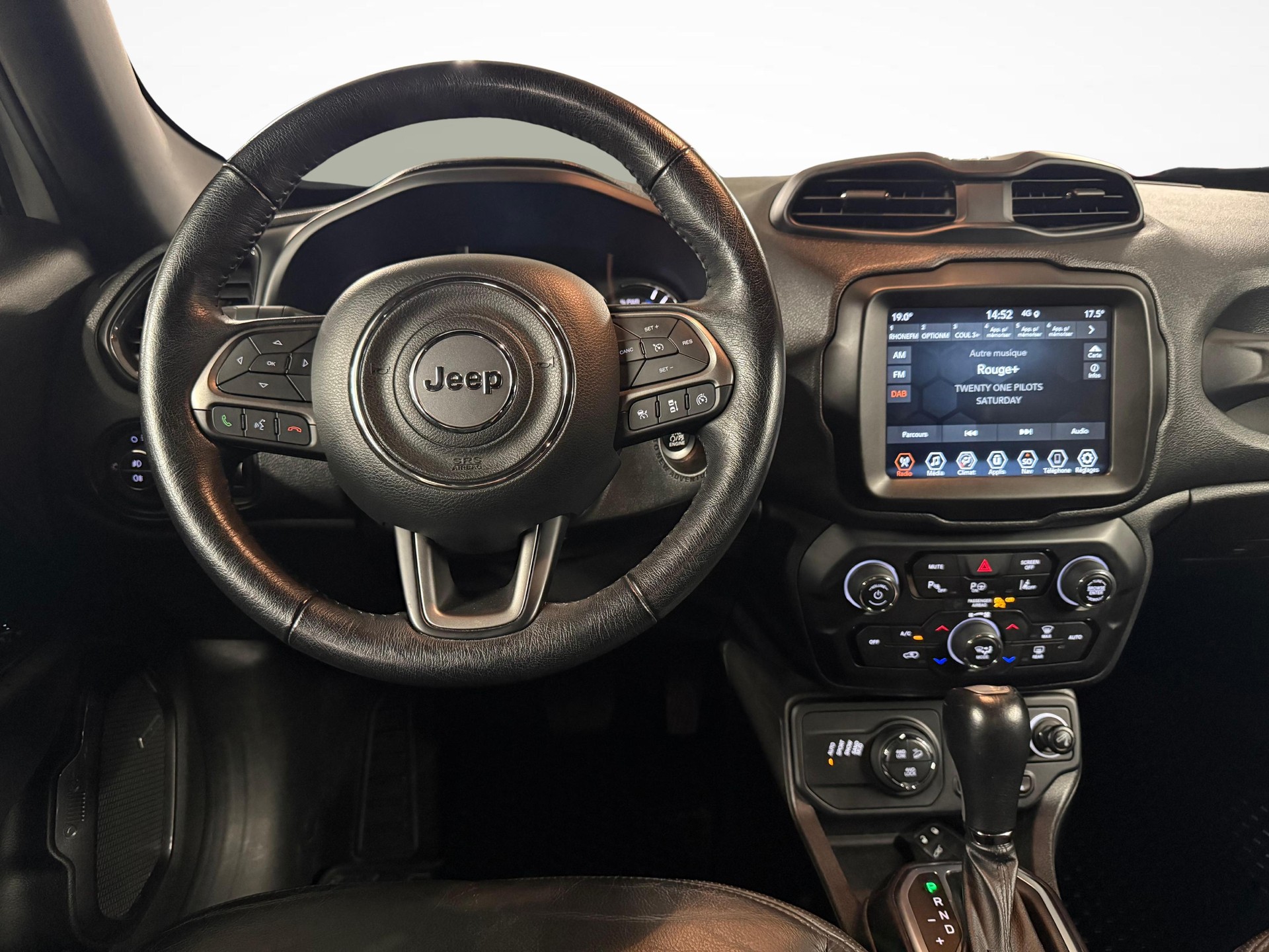 JEEP Renegade 1.3 S 4xe-image-13