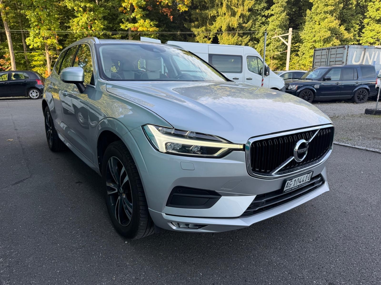 VOLVO XC60 D5 AWD Momentum Geartronic-image-0