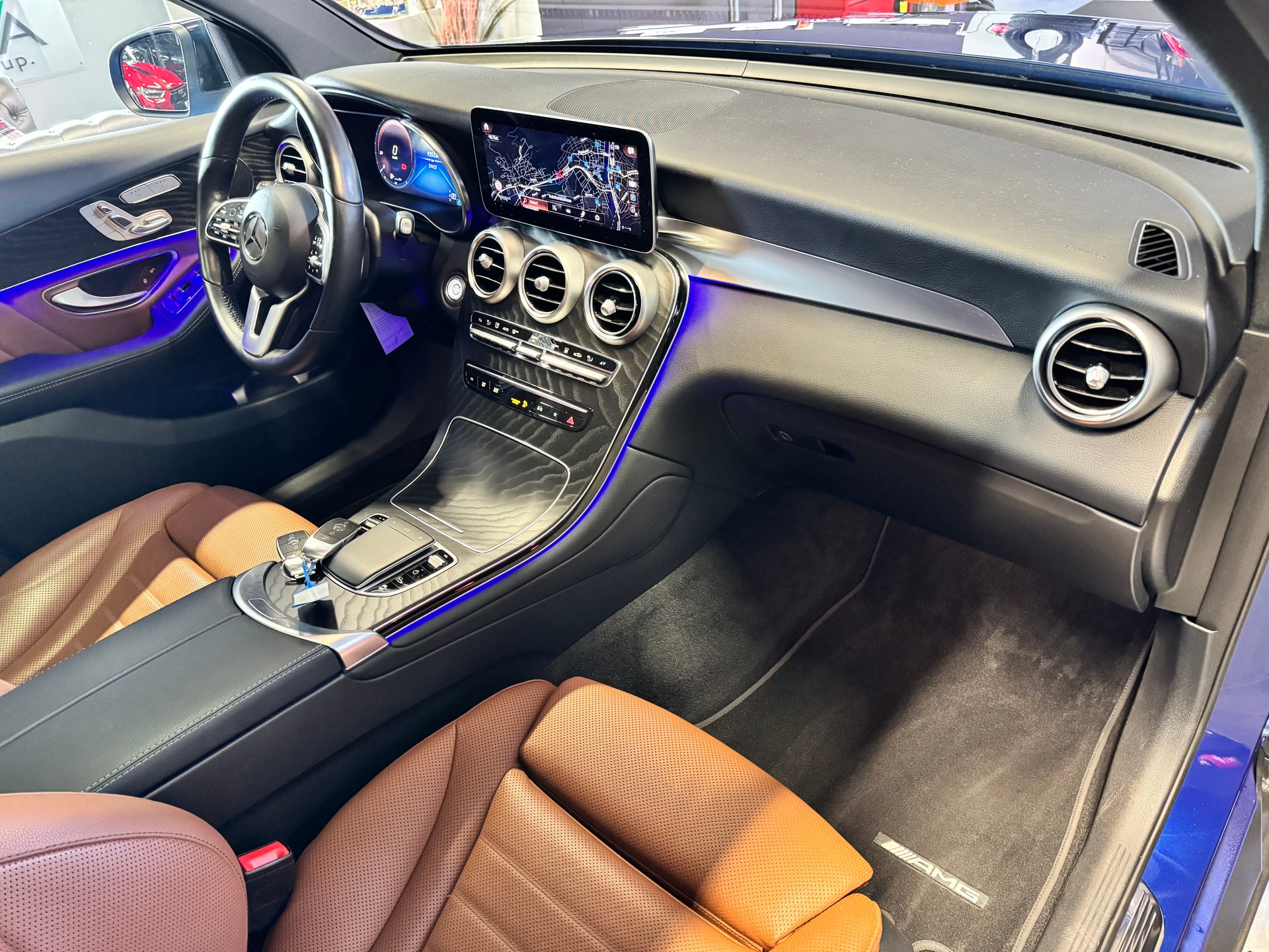 MERCEDES-BENZ GLC 400 d 4Matic AMG Line Plus 9G-Tronic-image-9