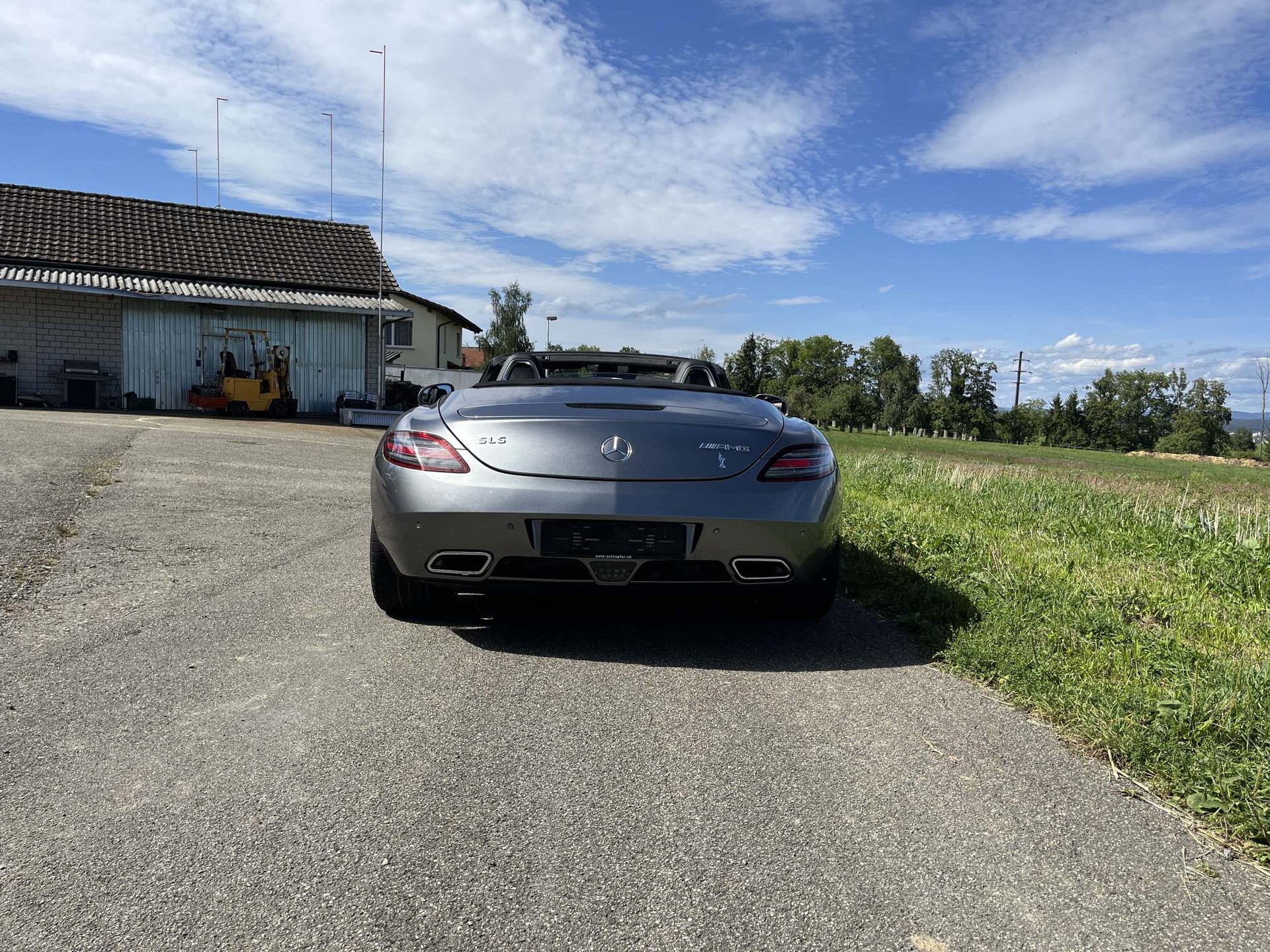 MERCEDES-BENZ SLS AMG Roadster-image-3