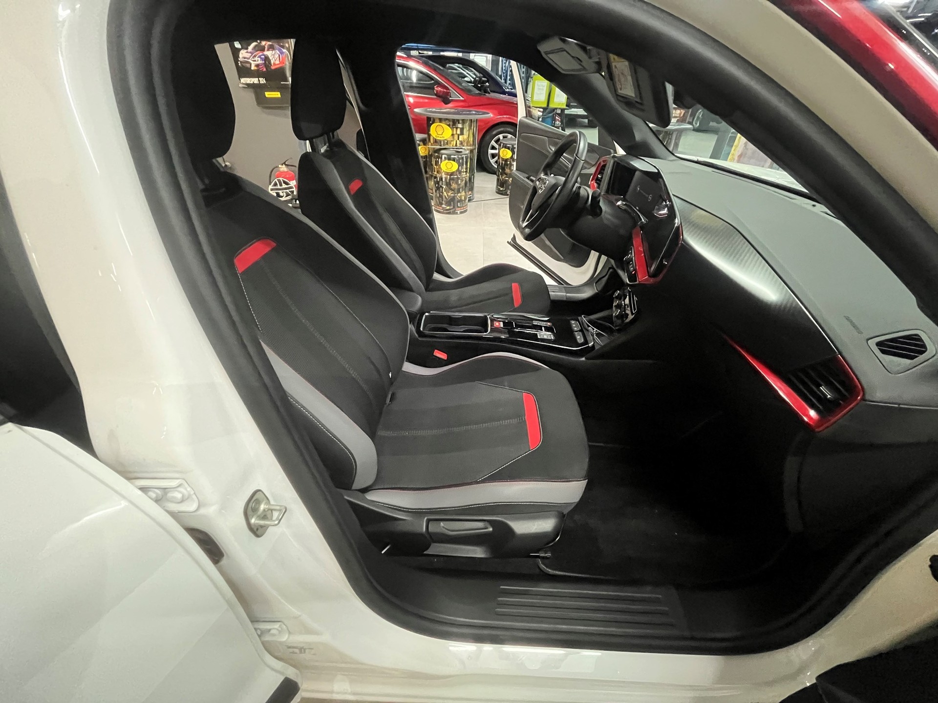 OPEL Mokka 1.2 Direct Injection Turbo GS Line Aut.-image-12