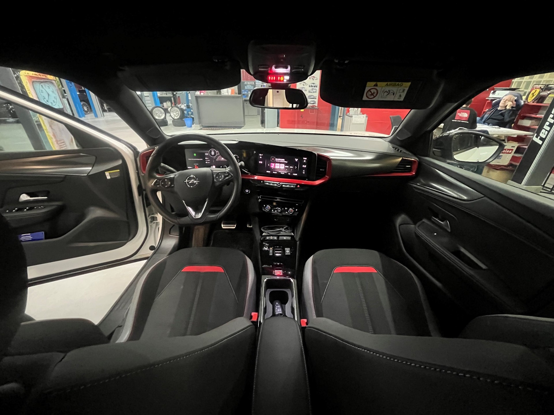 OPEL Mokka 1.2 Direct Injection Turbo GS Line Aut.-image-13