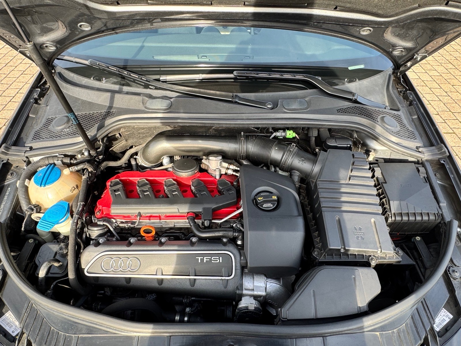 AUDI RS3 Sportback 2.5 TFSI quattro-image-17