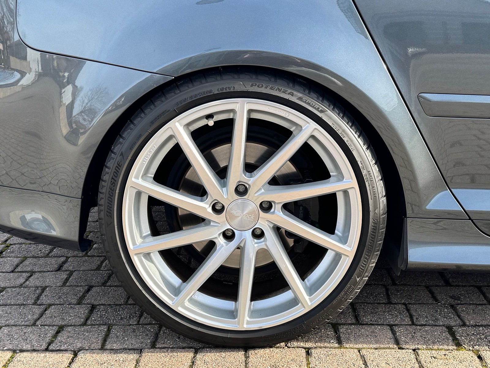 AUDI RS3 Sportback 2.5 TFSI quattro-image-4