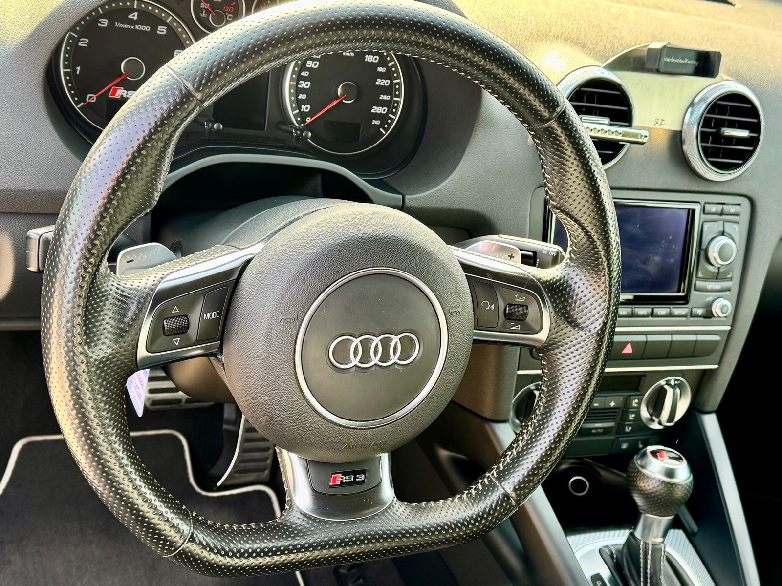 AUDI RS3 Sportback 2.5 TFSI quattro-image-11