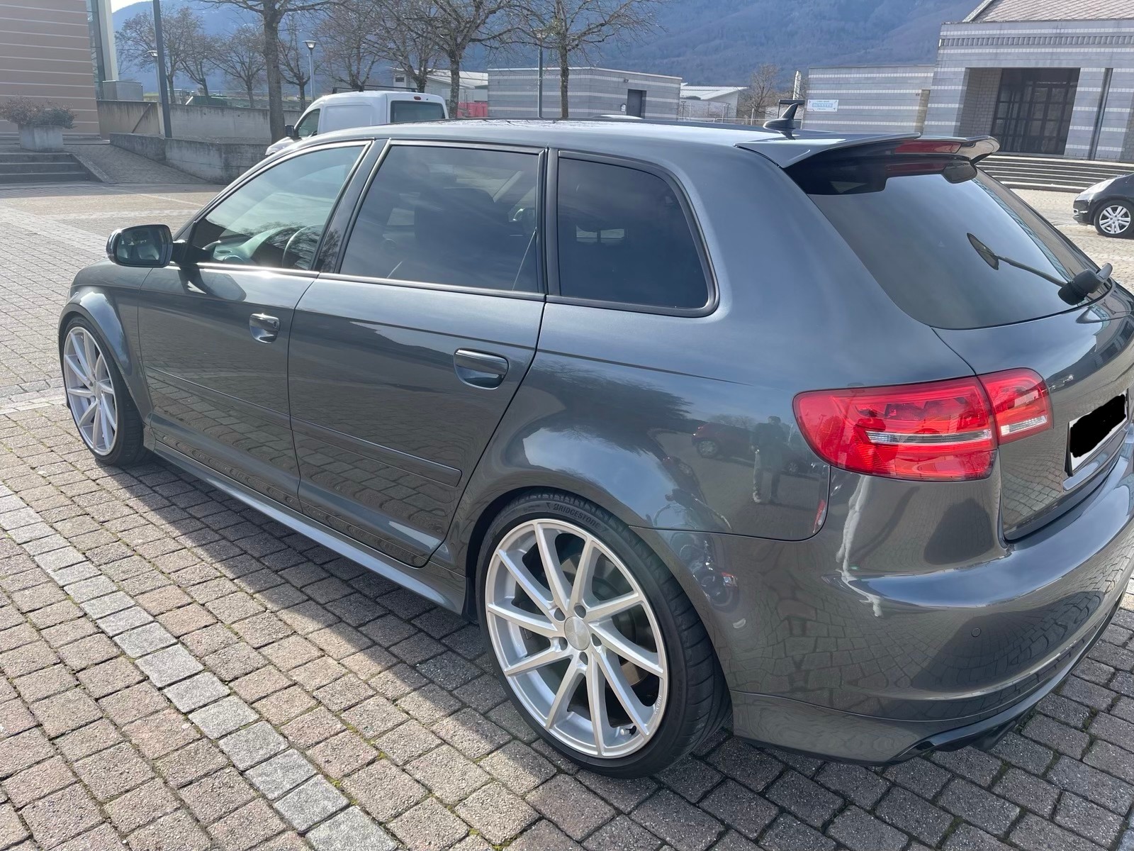 AUDI RS3 Sportback 2.5 TFSI quattro-image-8
