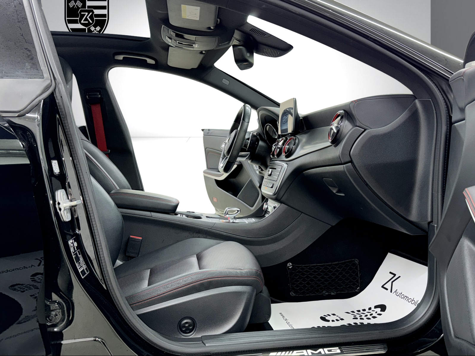 MERCEDES-BENZ CLA Shooting Brake 45 AMG 4Matic 360PS Speedshift | Performance-Abgasanlage | Panoramadach | Night-Paket |-image-9