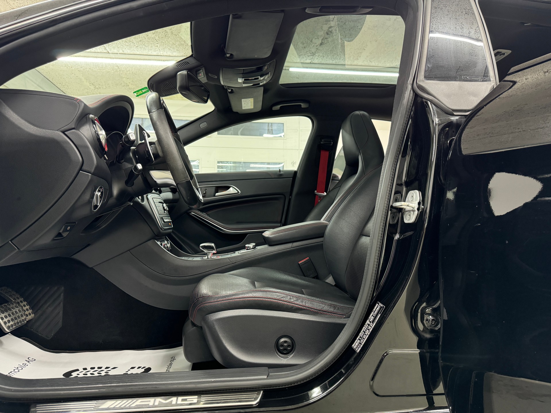 MERCEDES-BENZ CLA Shooting Brake 45 AMG 4Matic 360PS Speedshift | Performance-Abgasanlage | Panoramadach | Night-Paket |-image-6