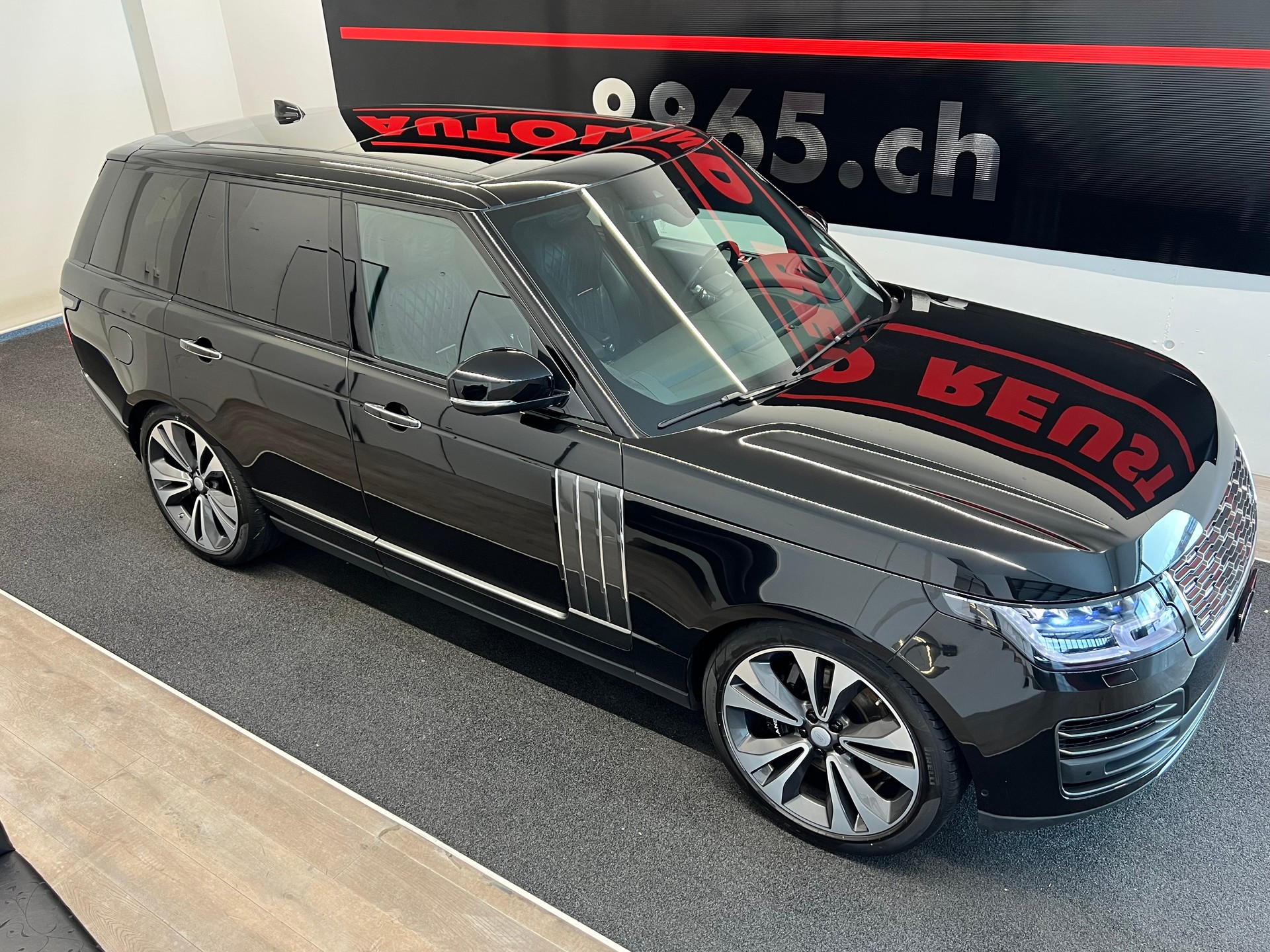 LAND ROVER Range Rover 5.0 V8 S/C SV AB Dynamic Automatic-image-4