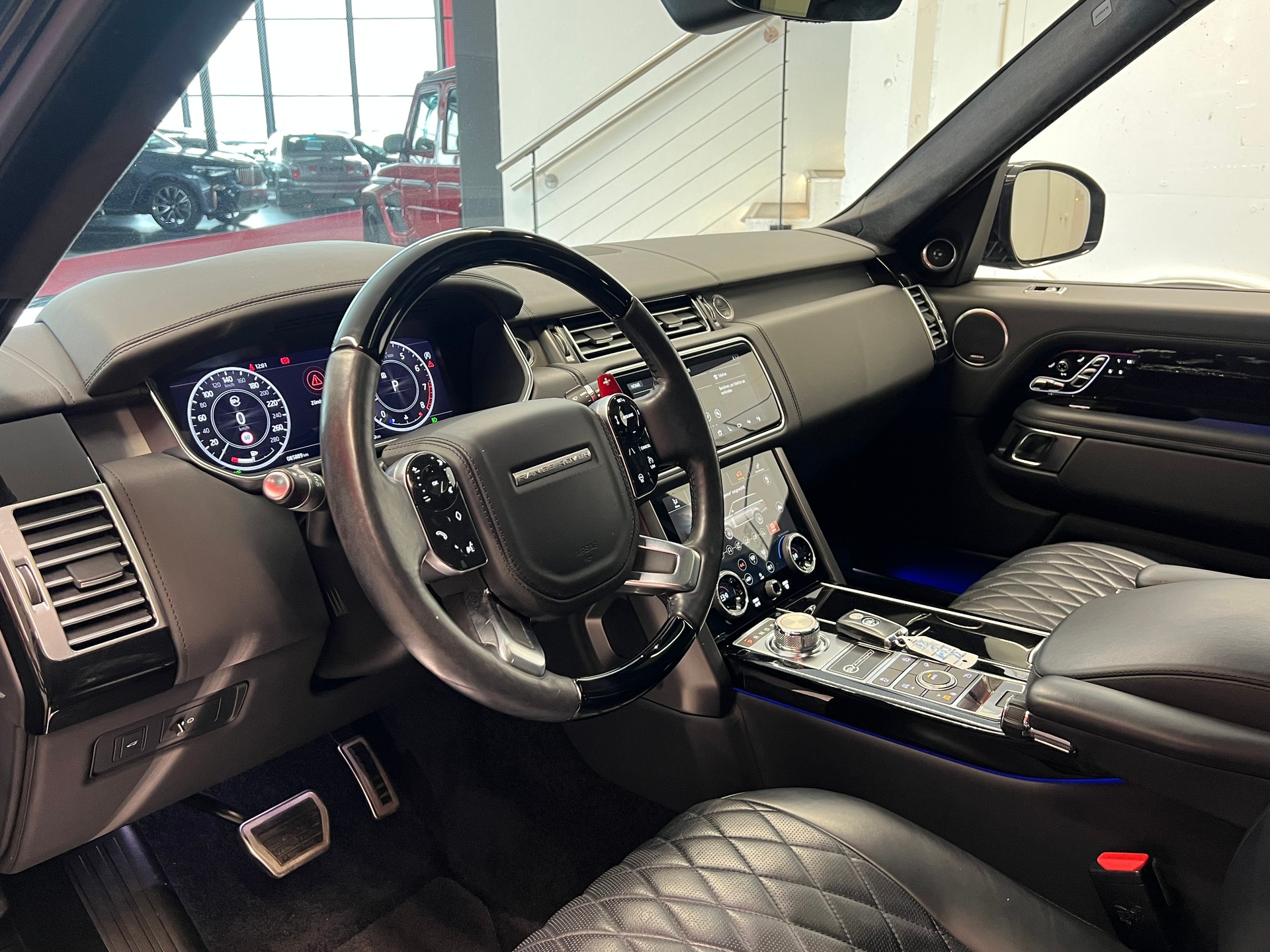 LAND ROVER Range Rover 5.0 V8 S/C SV AB Dynamic Automatic-image-10