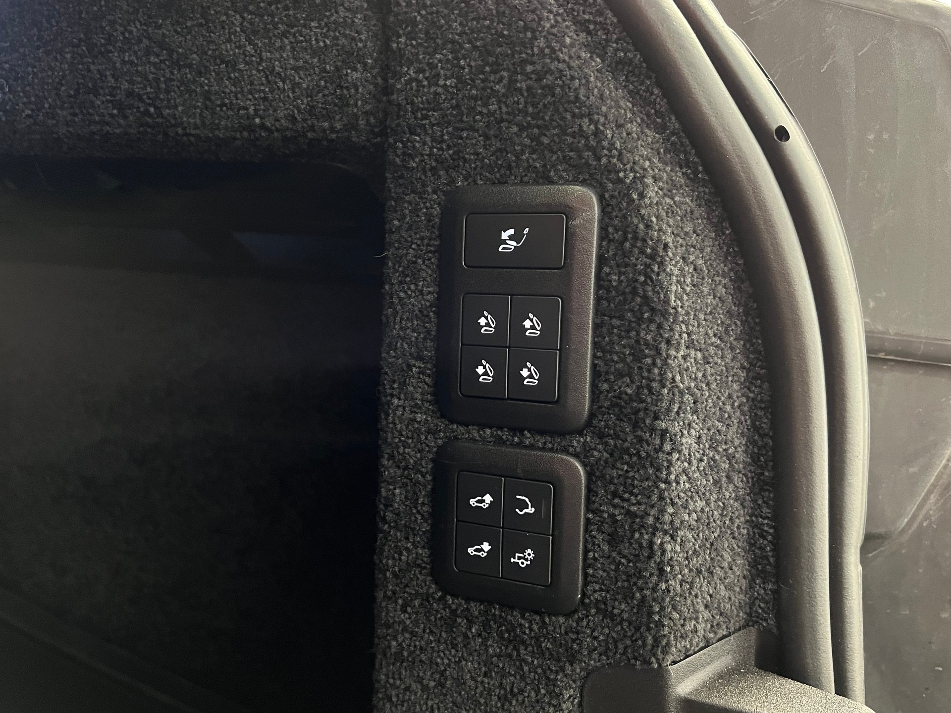 LAND ROVER Range Rover 5.0 V8 S/C SV AB Dynamic Automatic-image-8