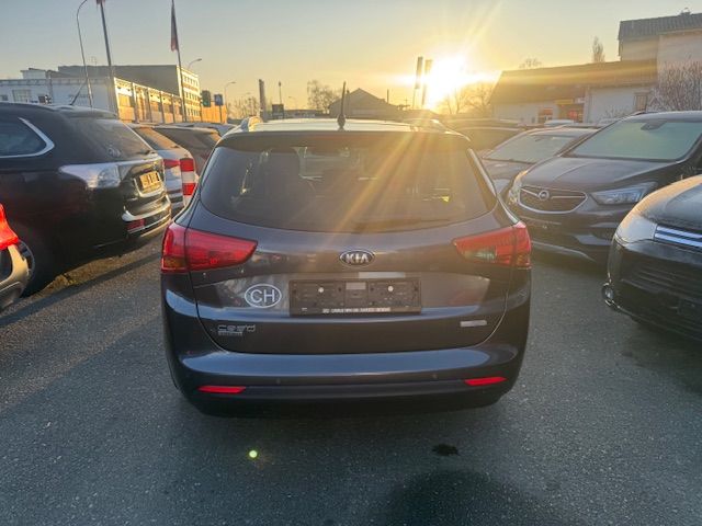 KIA Cee'd Sportswagon 1.6 CRDi Style-image-5