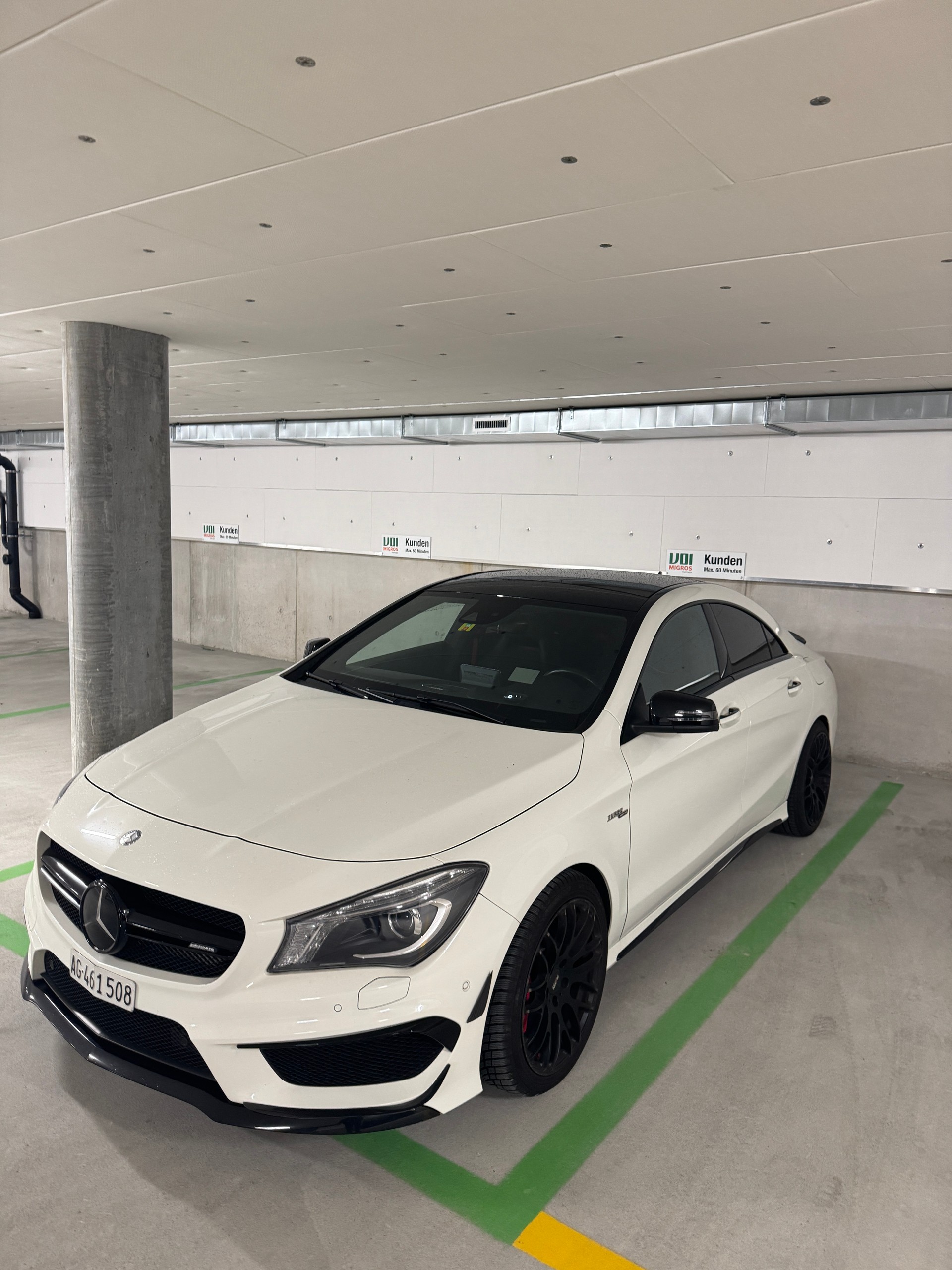 MERCEDES-BENZ CLA 45 AMG 4Matic Speedshift-image-3