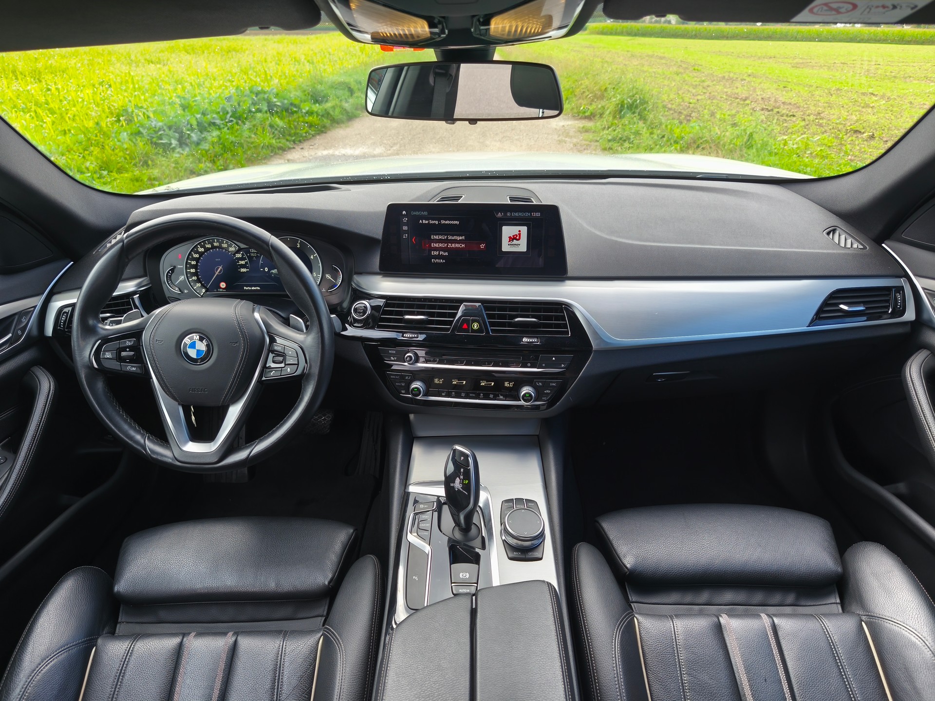 BMW 520d xDrive Touring Sport Line Steptronic-image-9