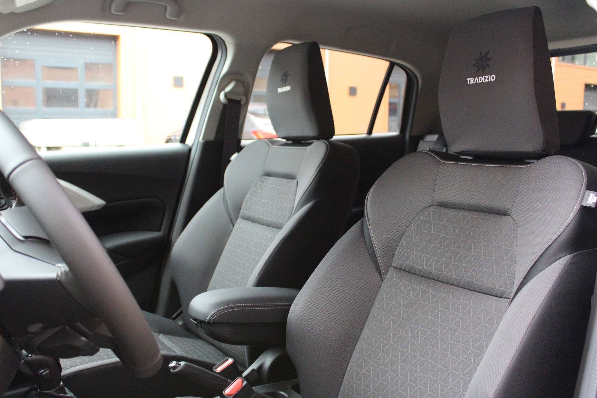 SUZUKI Swift 1.2 Compact + Hybrid CVT-image-16