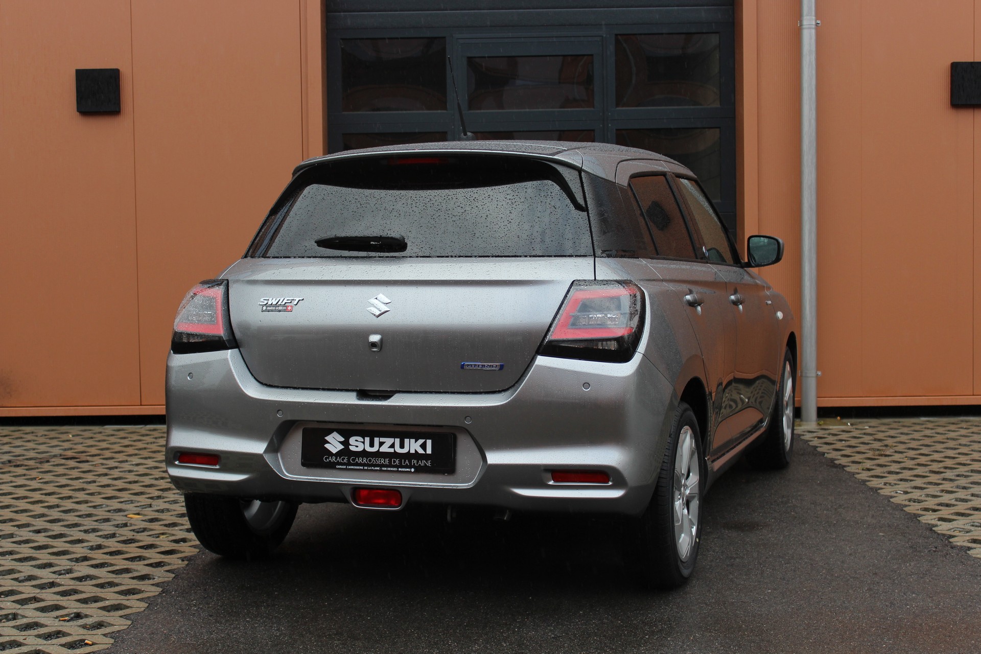 SUZUKI Swift 1.2 Compact + Hybrid CVT-image-6