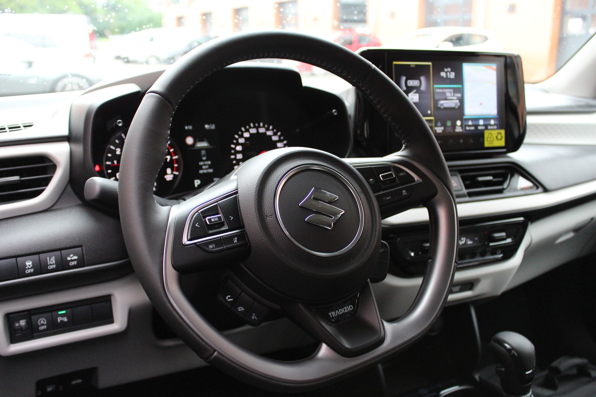 SUZUKI Swift 1.2 Compact + Hybrid CVT-image-7