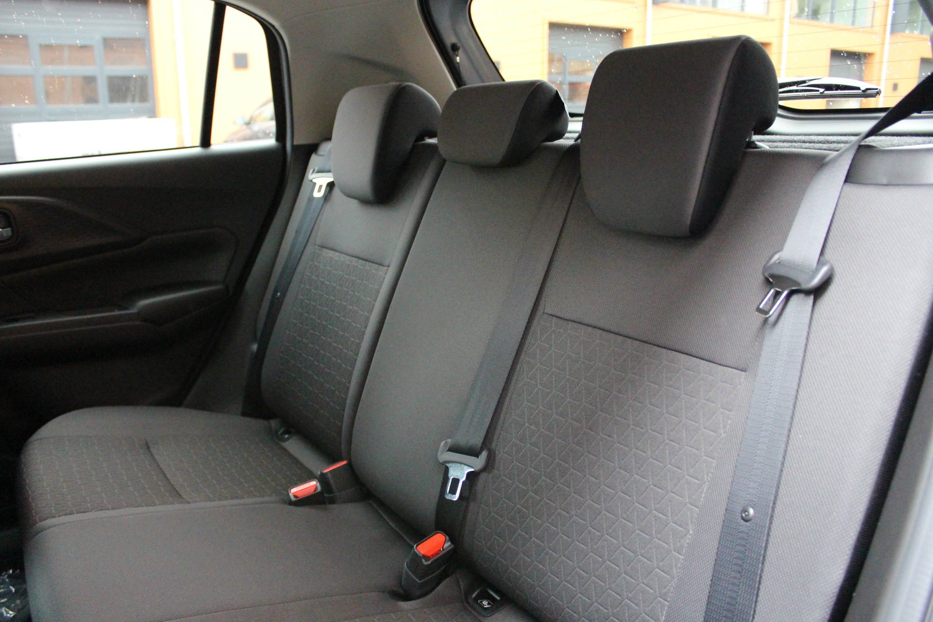 SUZUKI Swift 1.2 Compact + Hybrid CVT-image-17
