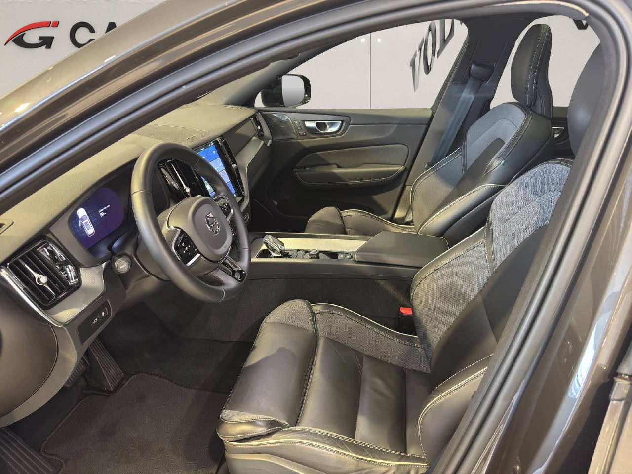 VOLVO XC60 2.0 T6 TE Plus Dark eAWD-image-5