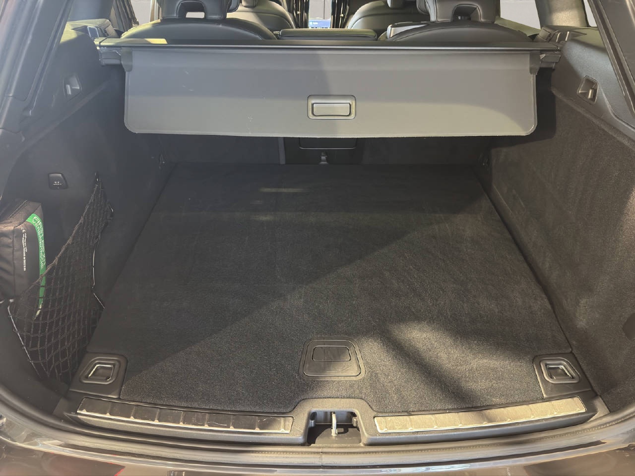 VOLVO XC60 2.0 T6 TE Plus Dark eAWD-image-7