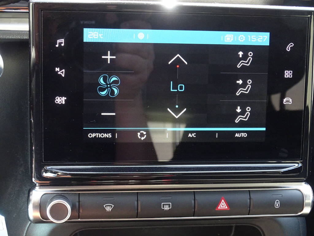 CITROEN C3 1.2 PureTech Shine-image-11