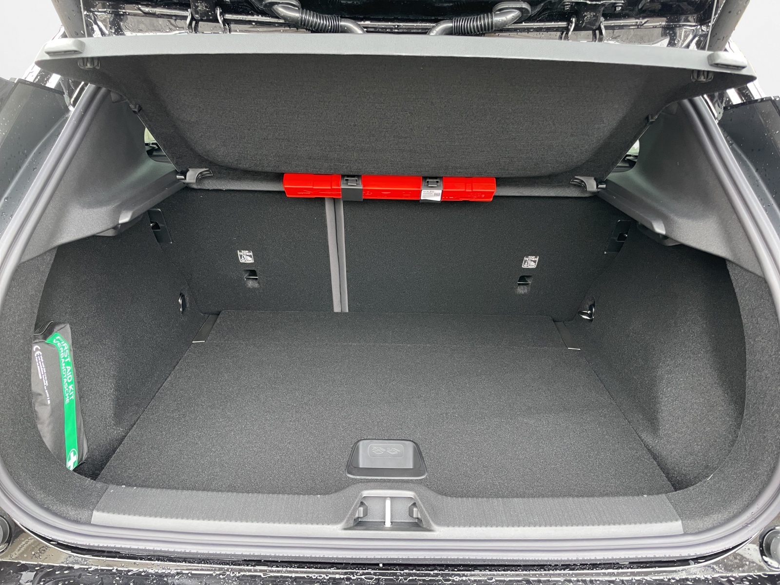 VOLVO EX 30 CC E60 Twin Performance AWD-image-14