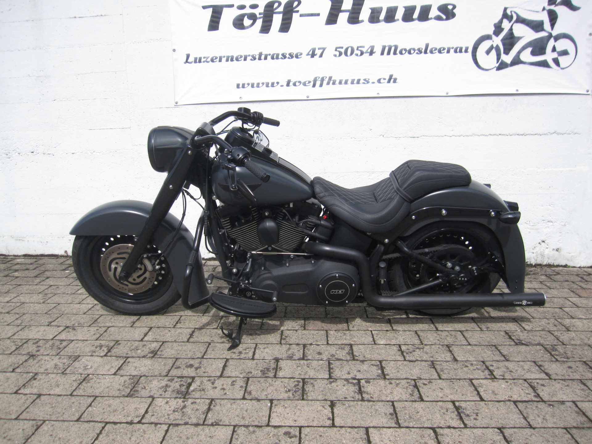 HARLEY-DAVIDSON FLSTFB 1690 Softail Fat Boy Special-showroom-element-2