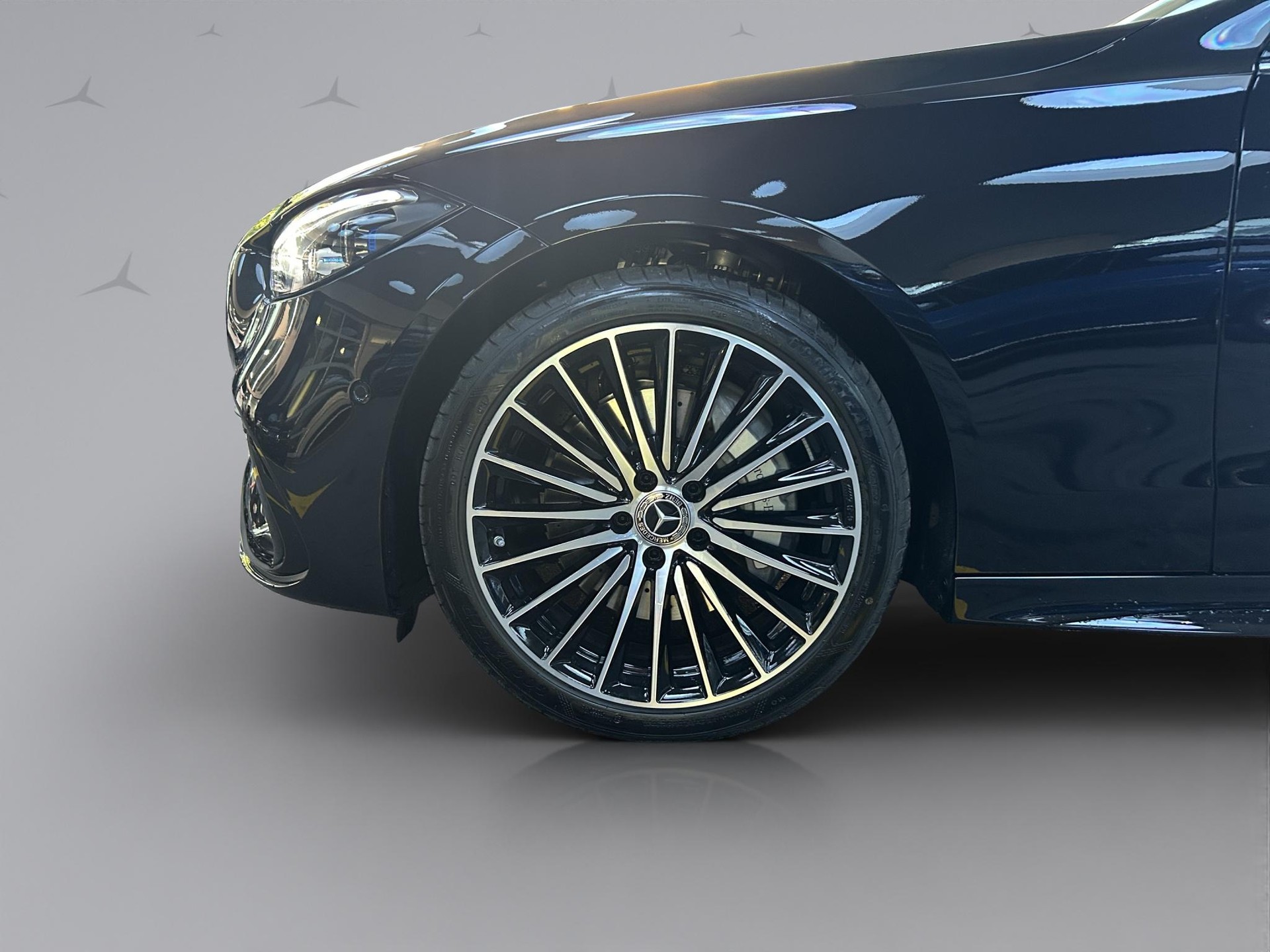 MERCEDES-BENZ C 220 d Swiss Star AMG Line 4matic Kombi-image-19