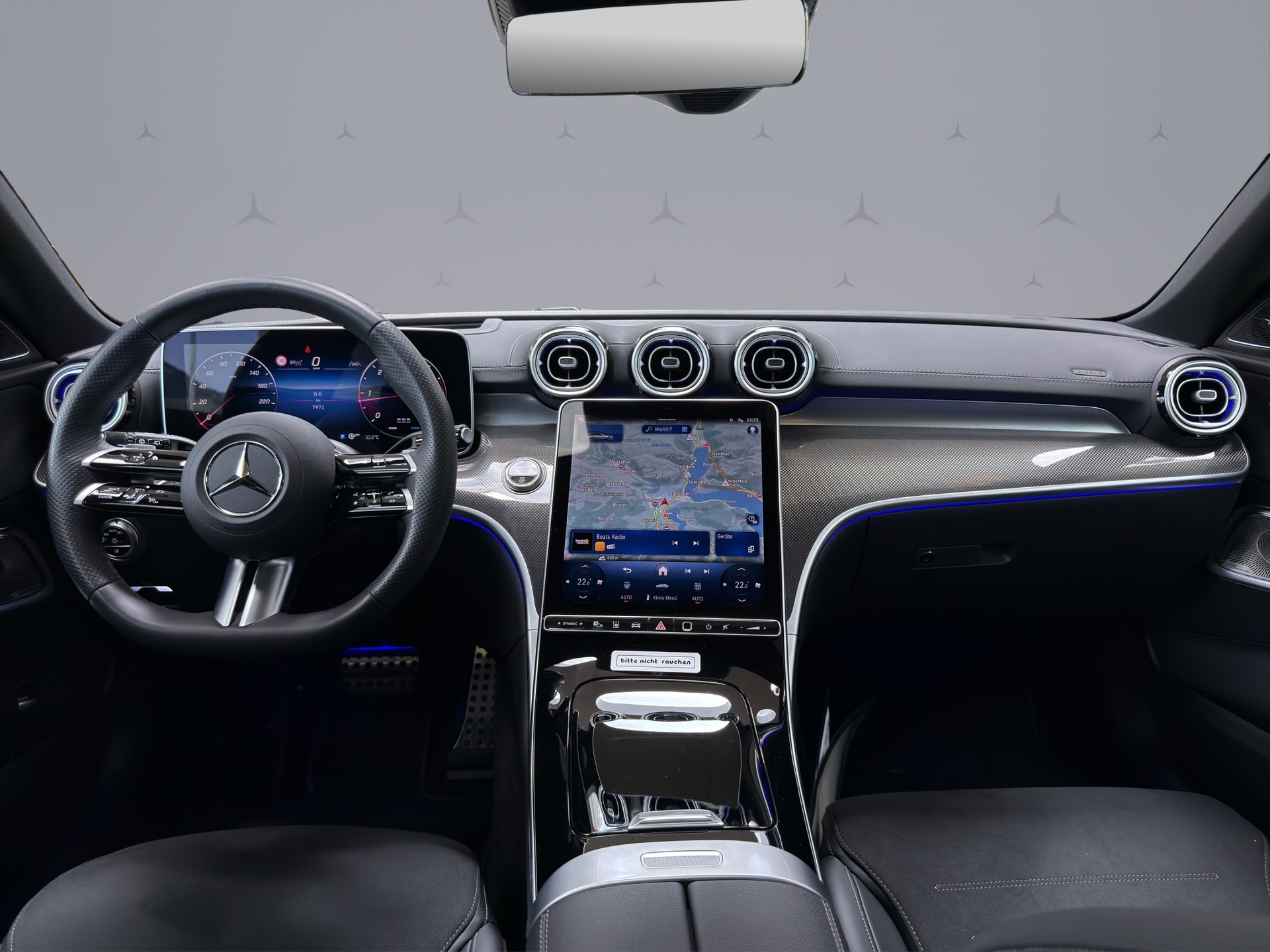 MERCEDES-BENZ C 220 d Swiss Star AMG Line 4matic Kombi-image-12